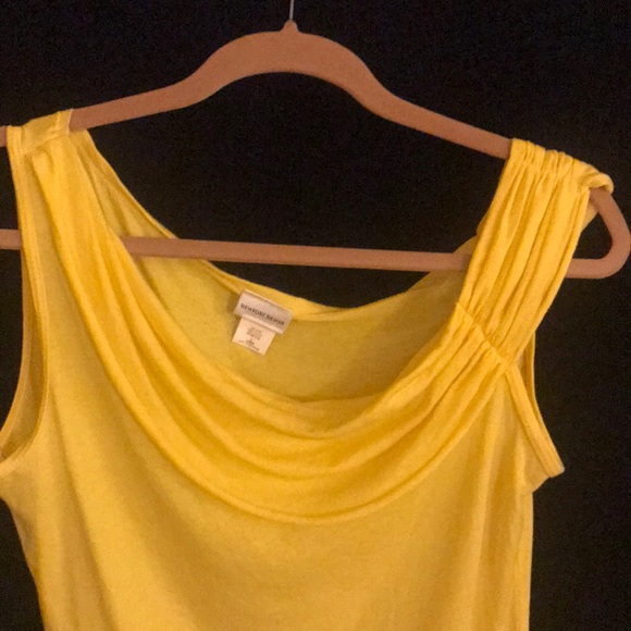 Newport News size L yellow top - Picture 3 of 4